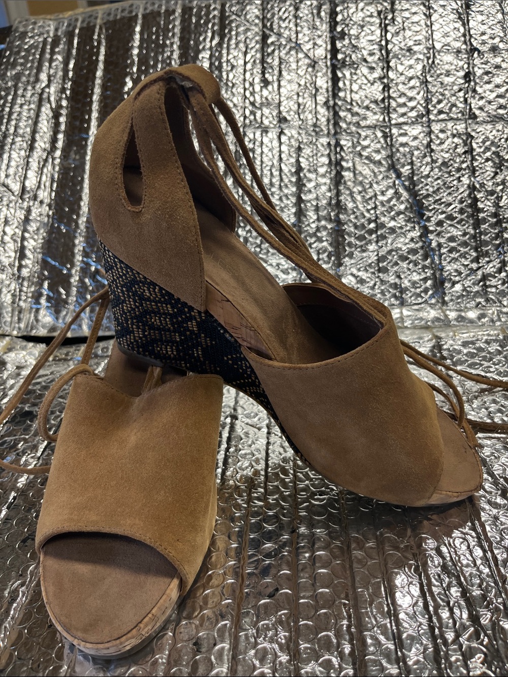 AEROSOLES Brown Suede Lace-Up Open-Toe Wedge Sandals